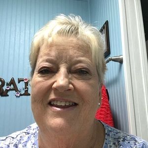 Meet your Posher, Deborah